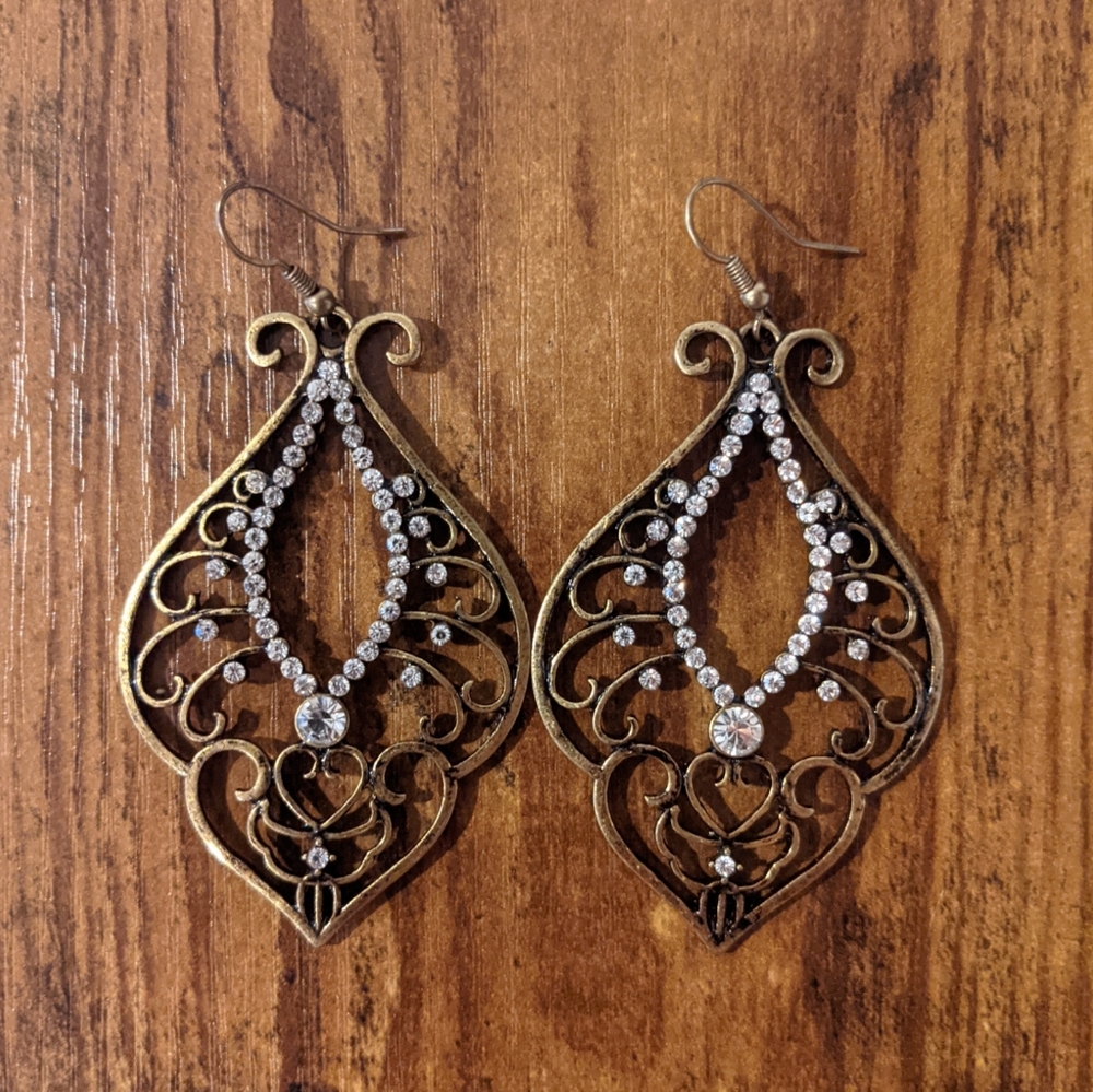 Earrings Collection - Picture 5 of 7